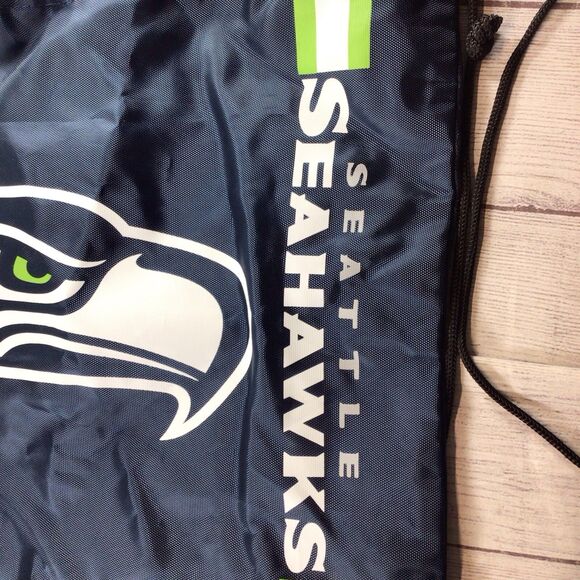 Seattle Seahawks Football Drawstring Bag Backpack Sling Gym Bag FOCO Brand - Picture 4 of 16
